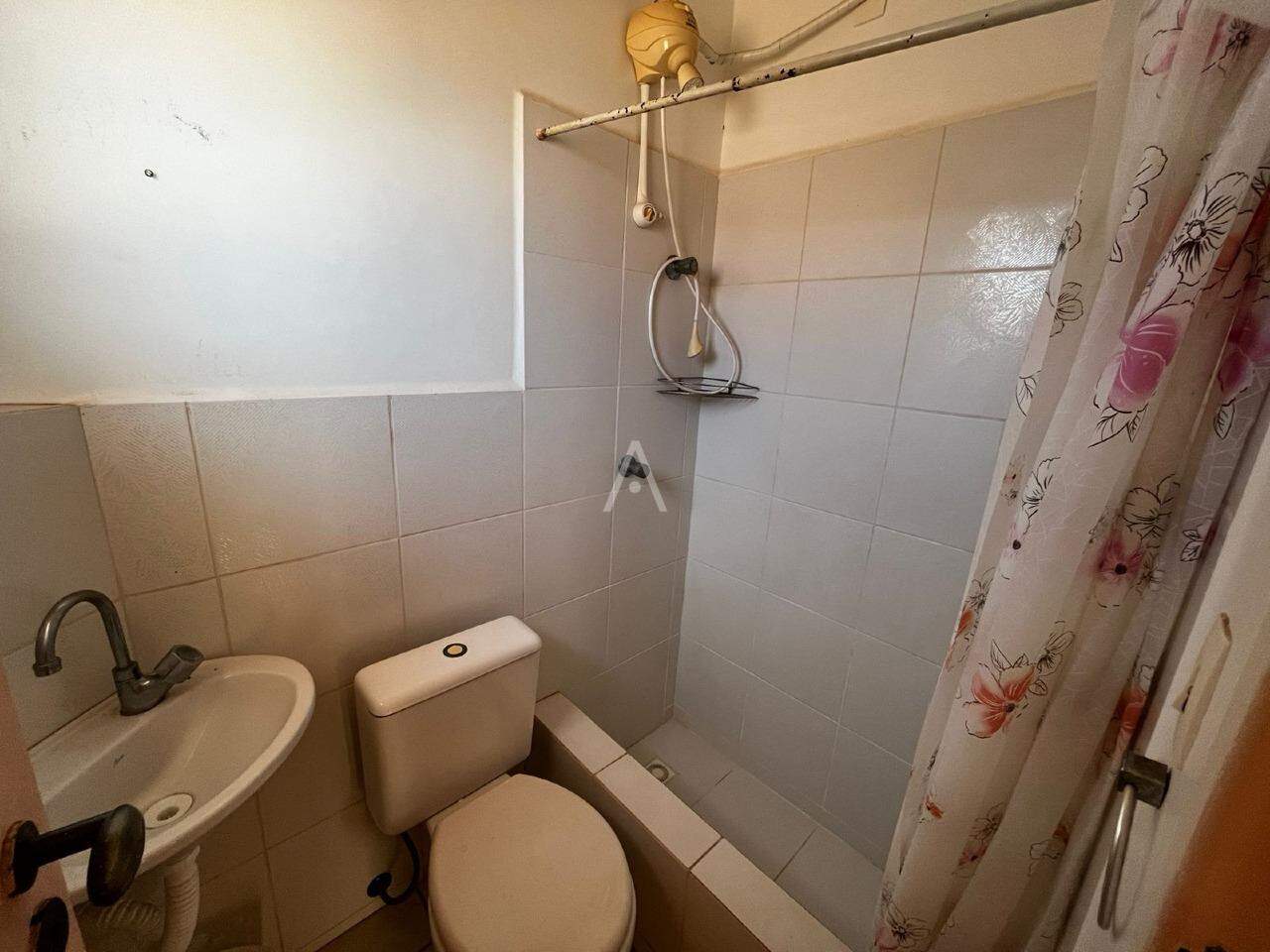 Casa Residencial para à venda no Bairro PARQUE VERDE em CASCAVEL: 