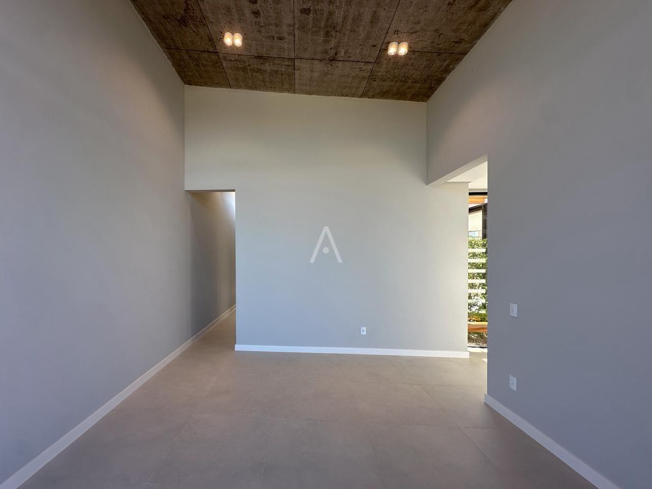 Casa Residencial para à venda no Bairro CATARATAS em CASCAVEL: 