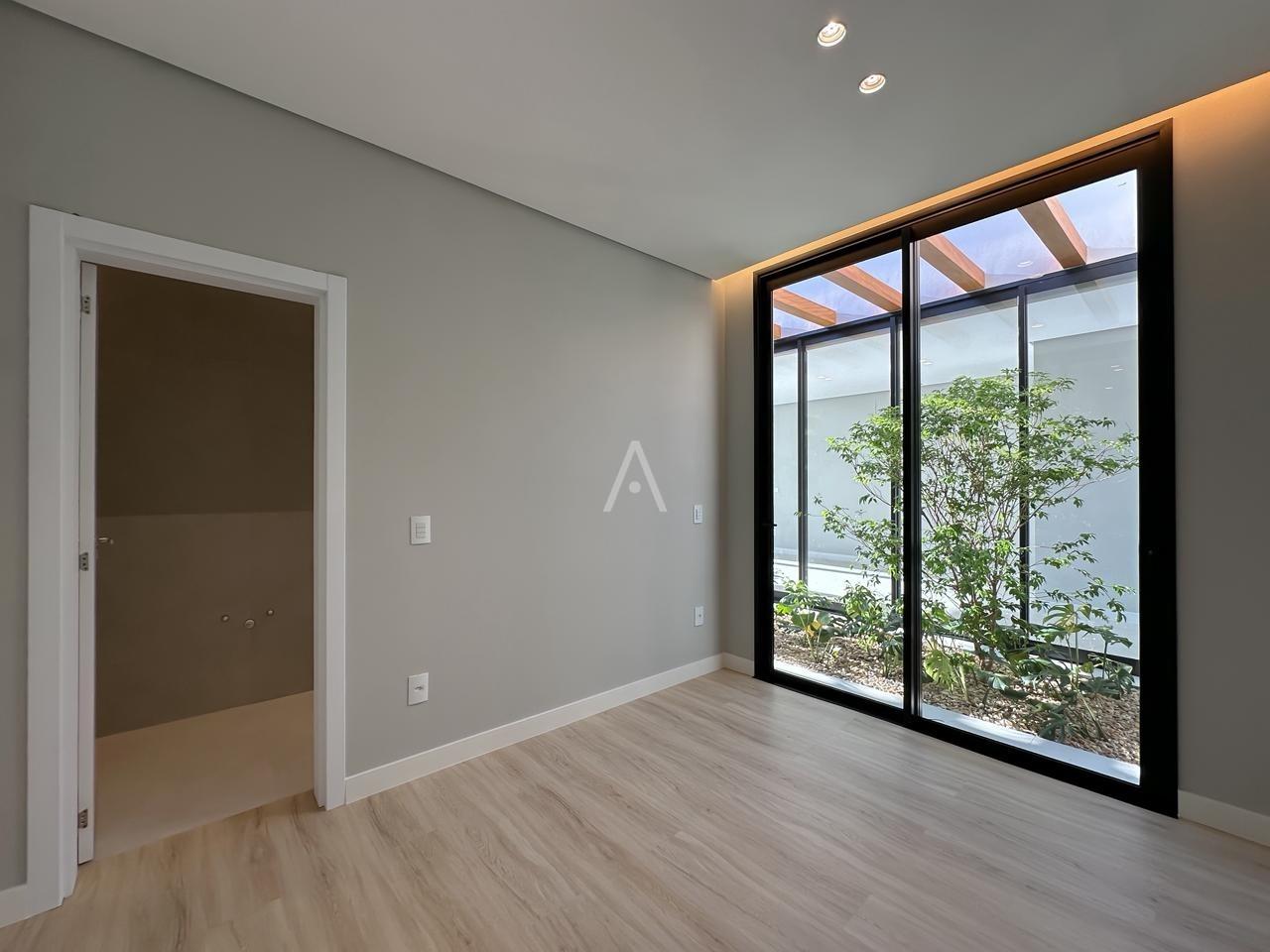 Casa Residencial para à venda no Bairro CATARATAS em CASCAVEL: 