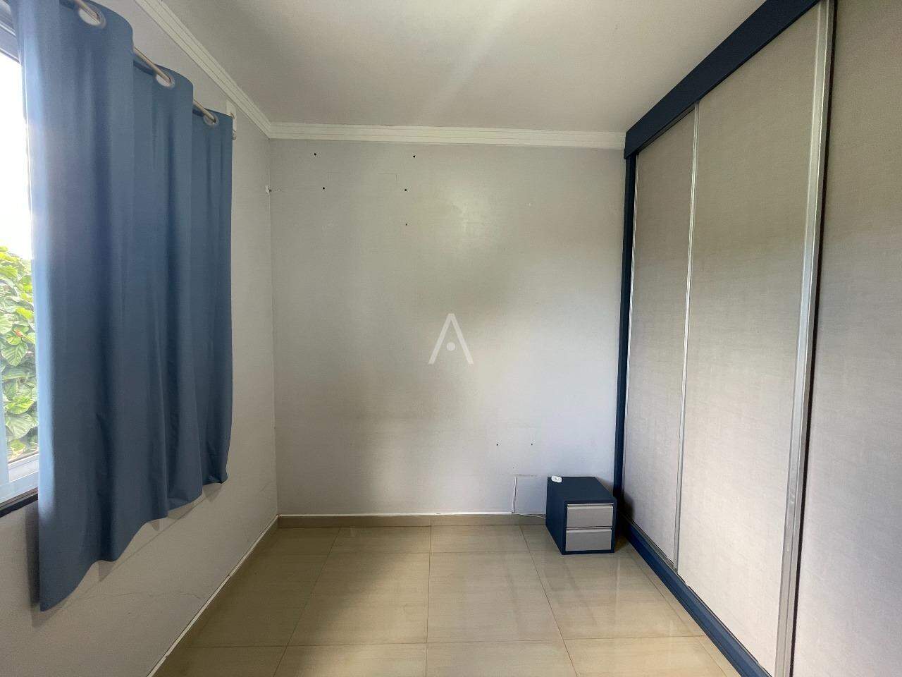 Sobrado para à venda no Bairro Pioneiros Catarinenses em CASCAVEL: quarto 02