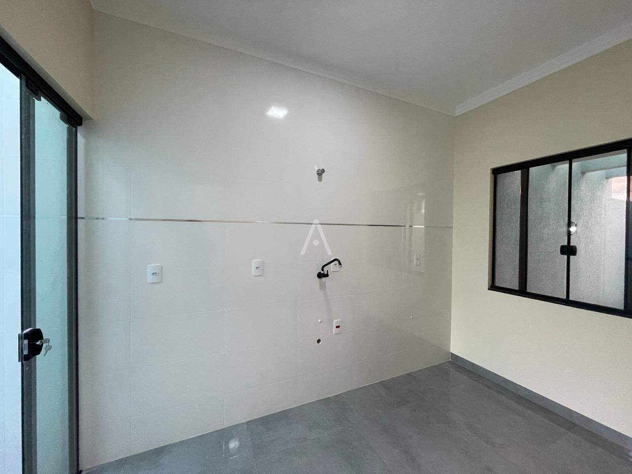 Casa Residencial para à venda no Bairro SANTA FELICIDADE em CASCAVEL: Cozinha