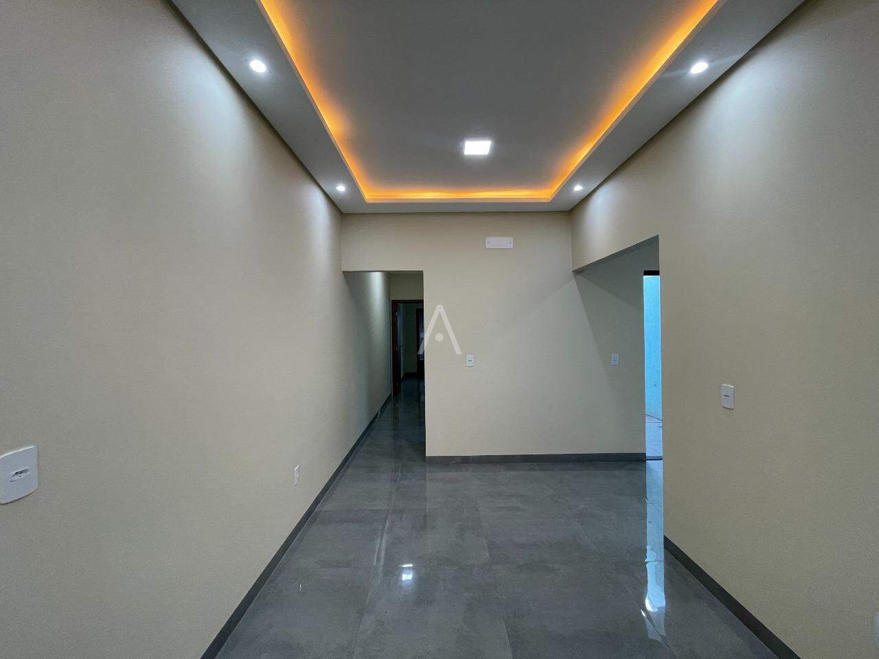 Casa Residencial para à venda no Bairro SANTA FELICIDADE em CASCAVEL: Sala de Estar e jantar