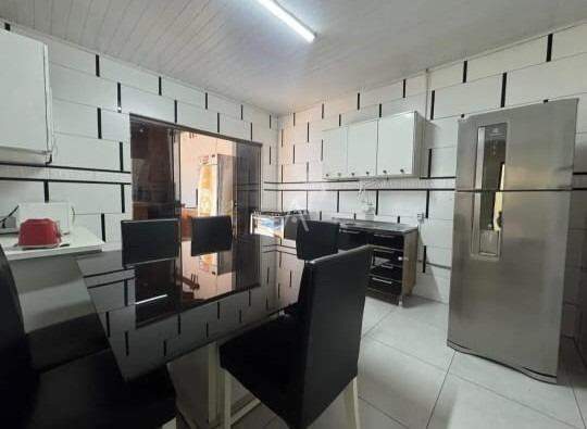 Casa Residencial para para aluguel no Bairro ESMERALDA em CASCAVEL: Cozinha