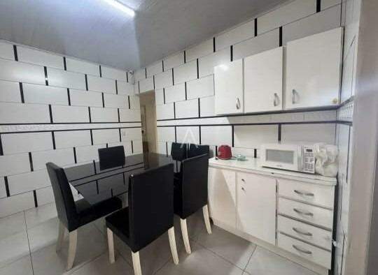 Casa Residencial para para aluguel no Bairro ESMERALDA em CASCAVEL: Cozinha
