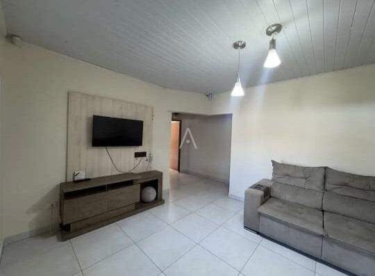 Casa Residencial para para aluguel no Bairro ESMERALDA em CASCAVEL: Sala