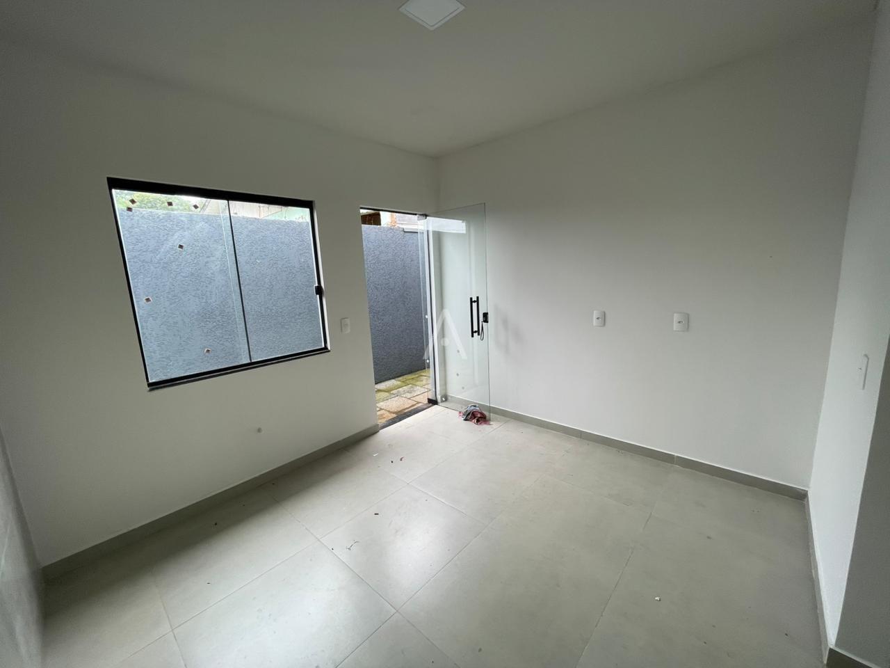 Casa Residencial para à venda no Bairro BRASILIA em CASCAVEL: 