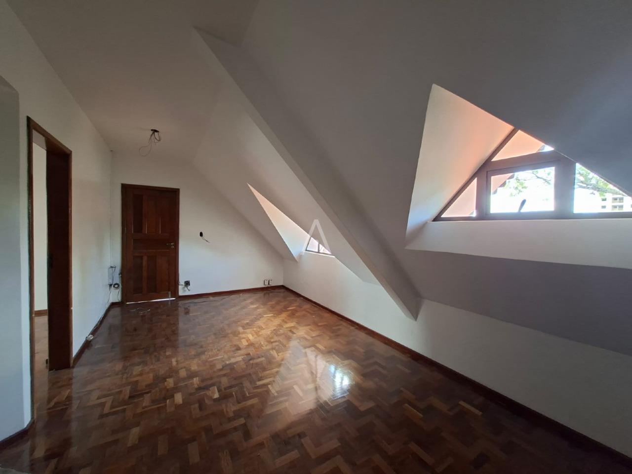 Sobrado para à venda no Bairro Pioneiros Catarinenses em CASCAVEL: 