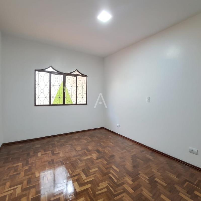 Sobrado para à venda no Bairro Pioneiros Catarinenses em CASCAVEL: 