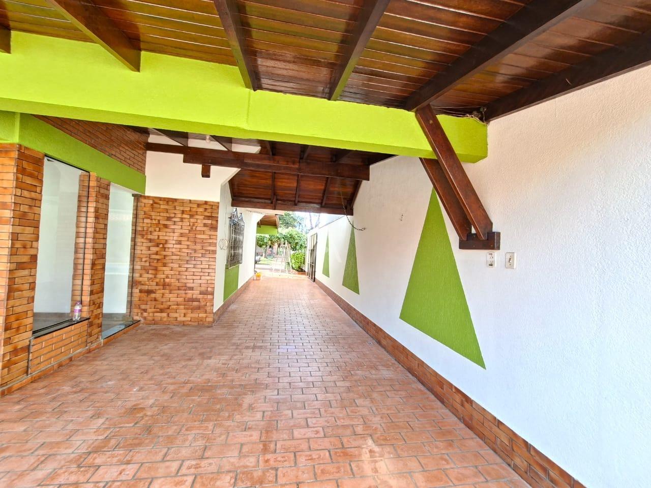 Sobrado para à venda no Bairro Pioneiros Catarinenses em CASCAVEL: 