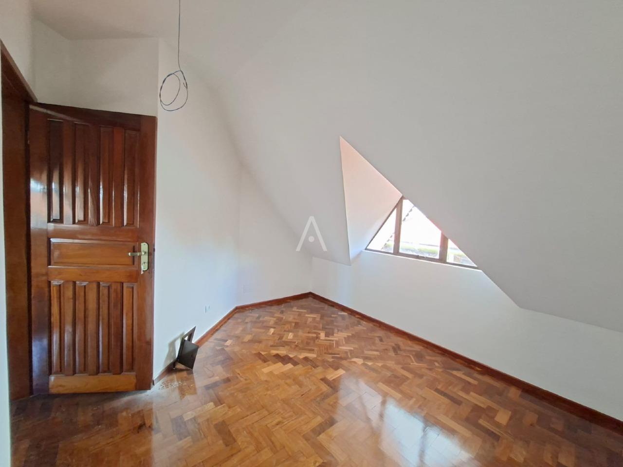 Sobrado para à venda no Bairro Pioneiros Catarinenses em CASCAVEL: 