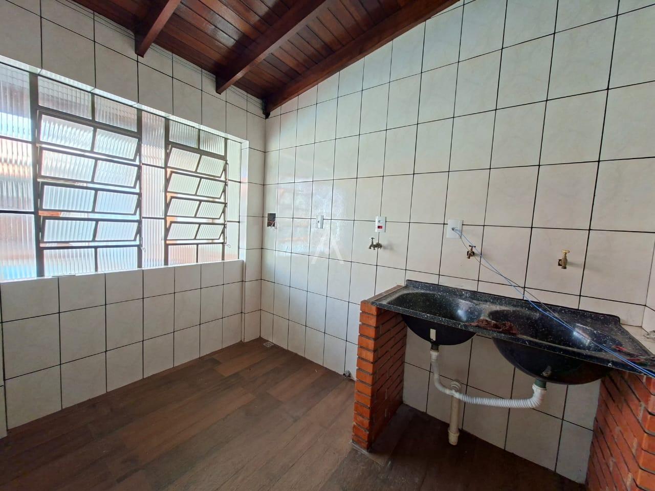 Sobrado para à venda no Bairro Pioneiros Catarinenses em CASCAVEL: 