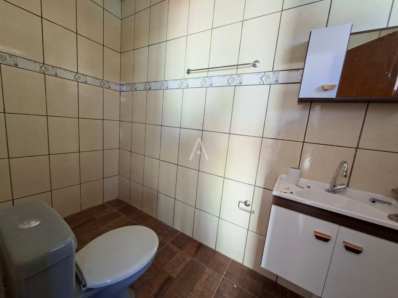 Sobrado para à venda no Bairro Pioneiros Catarinenses em CASCAVEL: 