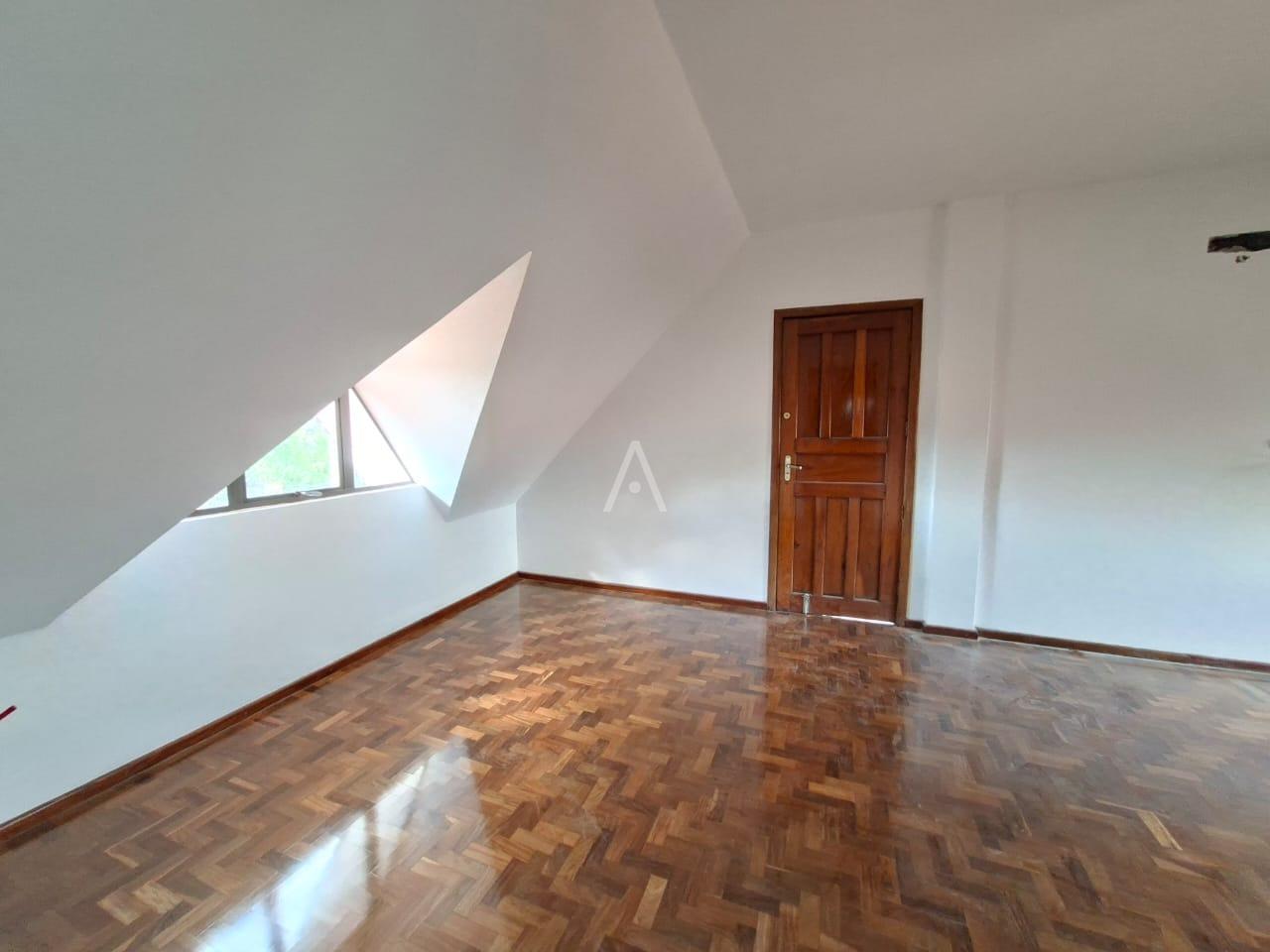 Sobrado para à venda no Bairro Pioneiros Catarinenses em CASCAVEL: 