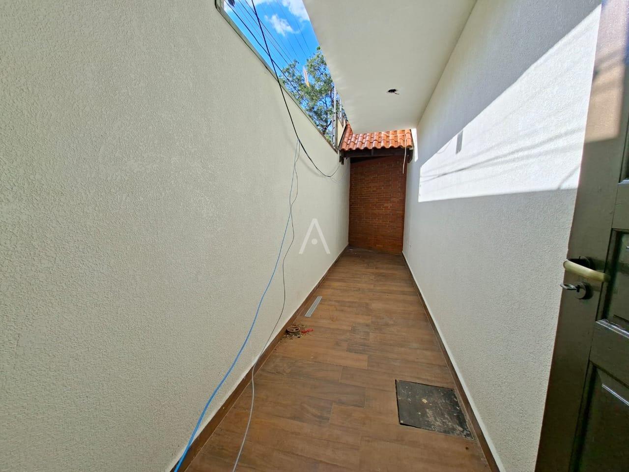 Sobrado para à venda no Bairro Pioneiros Catarinenses em CASCAVEL: 