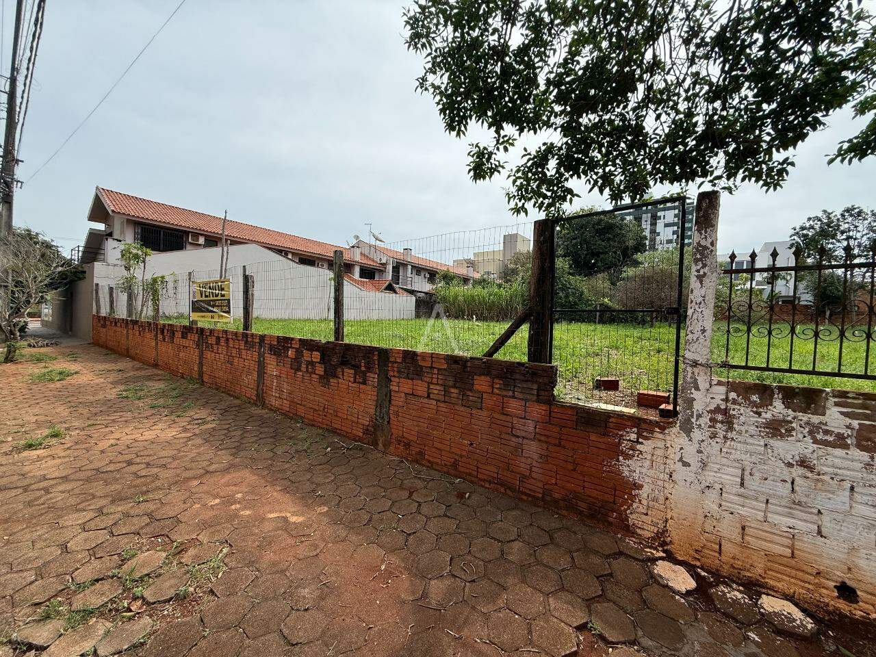Terreno para à venda no Bairro JARDIM LA SALLE em TOLEDO: 