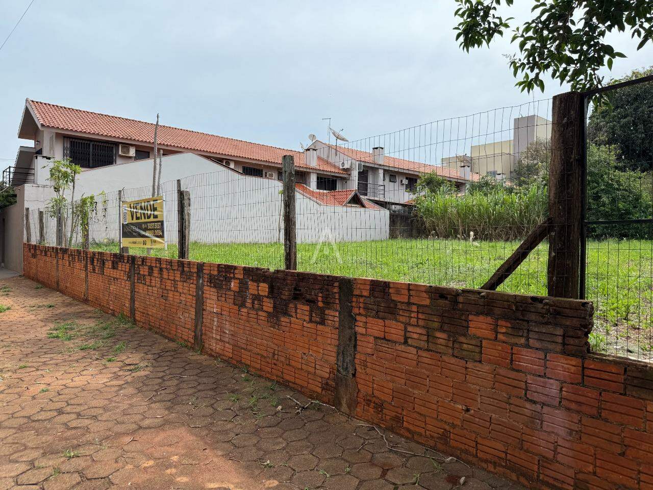 Terreno para à venda no Bairro JARDIM LA SALLE em TOLEDO: 