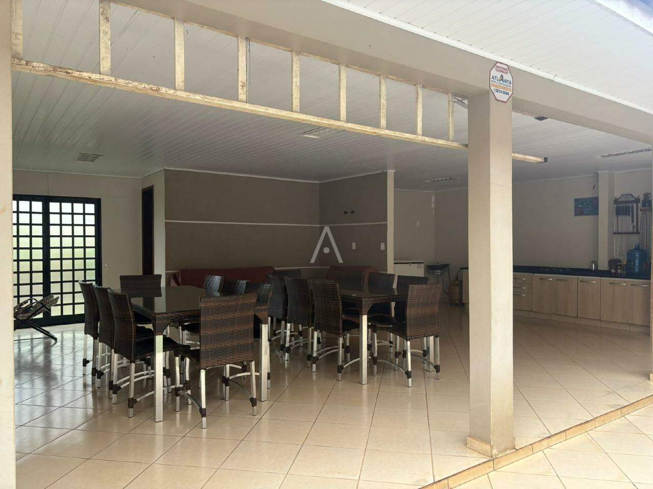 Casa Comercial para à venda no Bairro CENTRO em CASCAVEL: churrasqueira