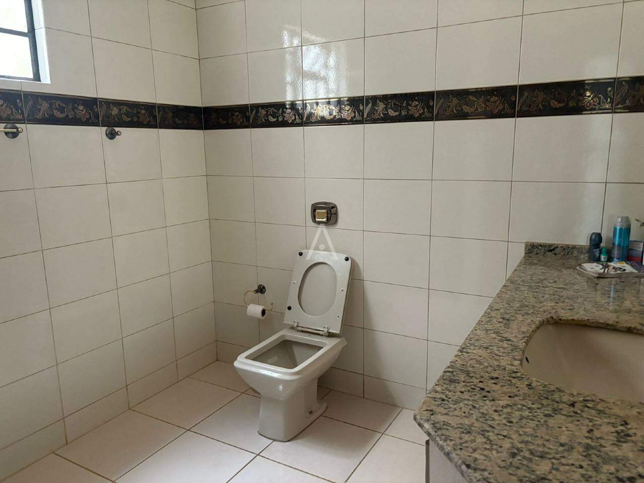 Casa Comercial para à venda no Bairro CENTRO em CASCAVEL: banheirosocial
