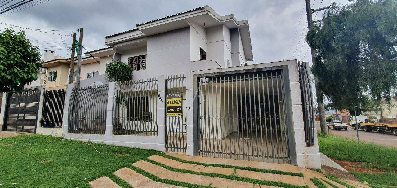 Sobrado para à venda no Bairro COQUEIRAL em CASCAVEL: 