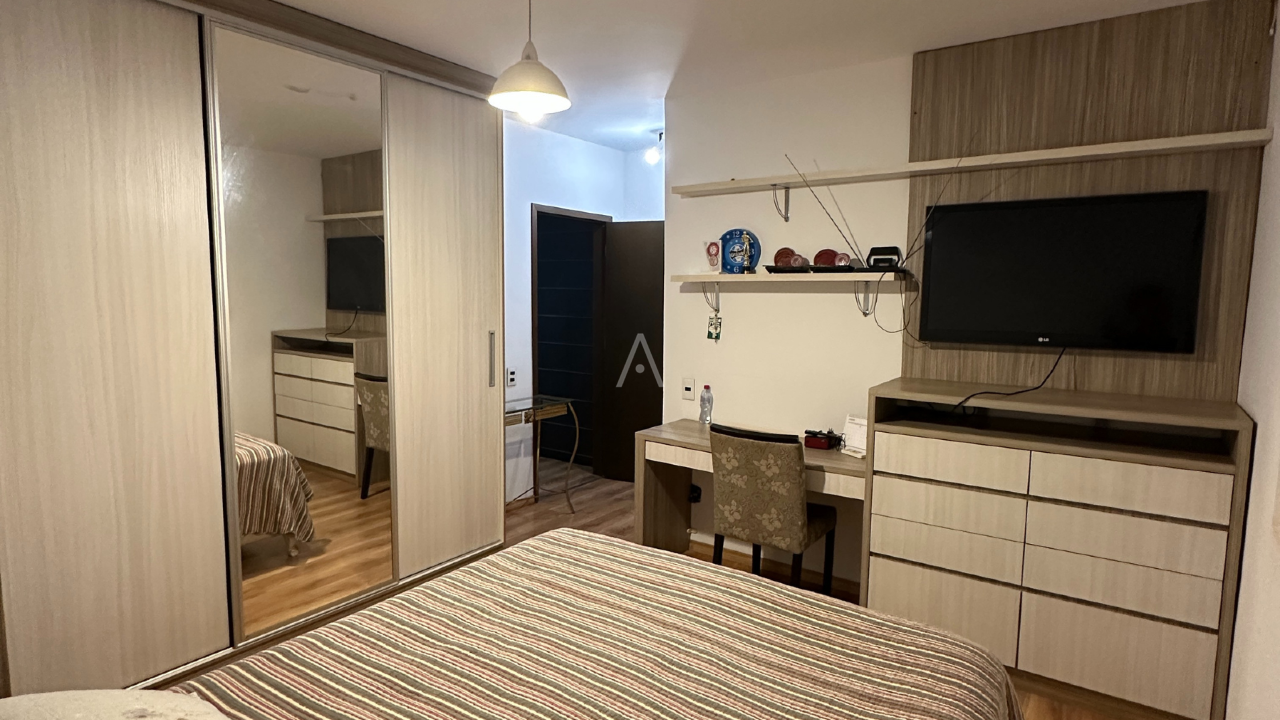 Casa Residencial para à venda no Bairro BRASILIA em CASCAVEL: 