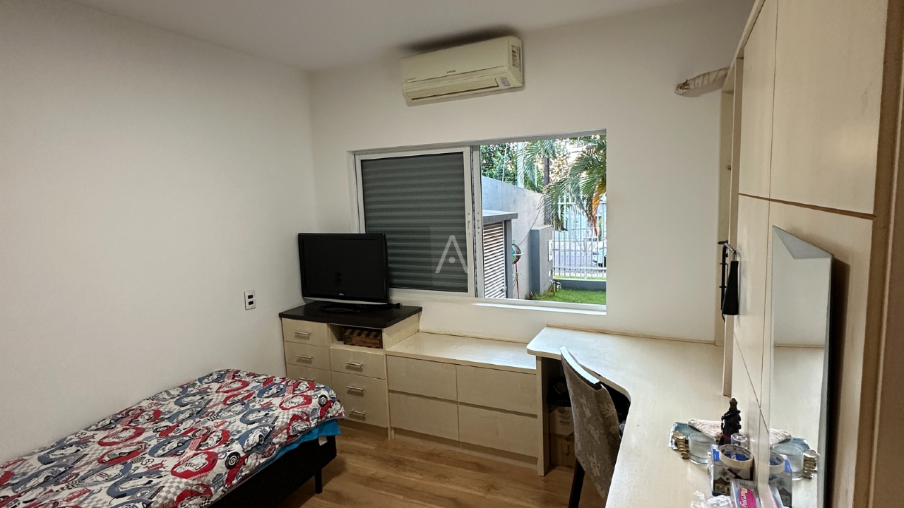 Casa Residencial para à venda no Bairro BRASILIA em CASCAVEL: 