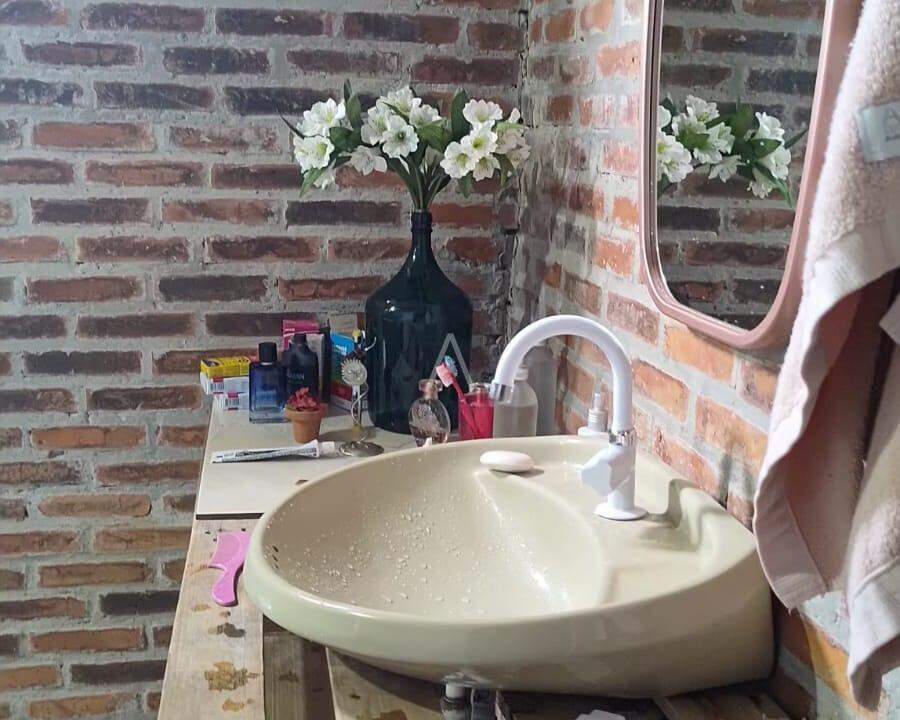 Casa Residencial para à venda no Bairro DISTRITO SÃO LUIZ em TOLEDO: 