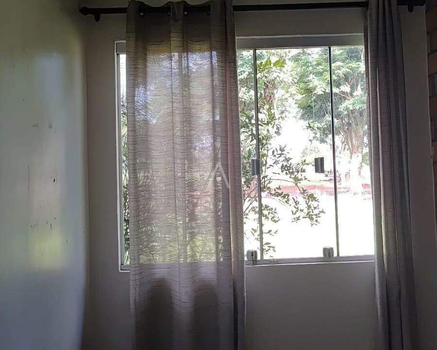 Casa Residencial para à venda no Bairro DISTRITO SÃO LUIZ em TOLEDO: 