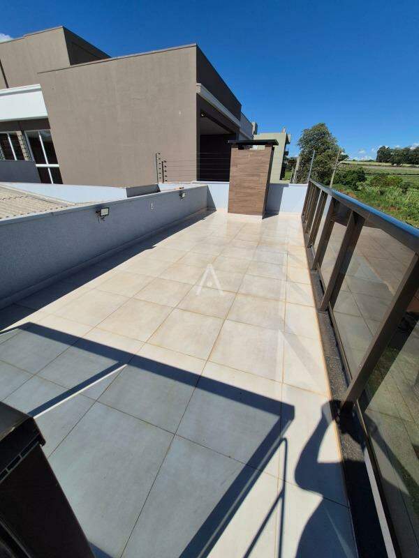 Casa Residencial para à venda no Bairro CANADA em CASCAVEL: 