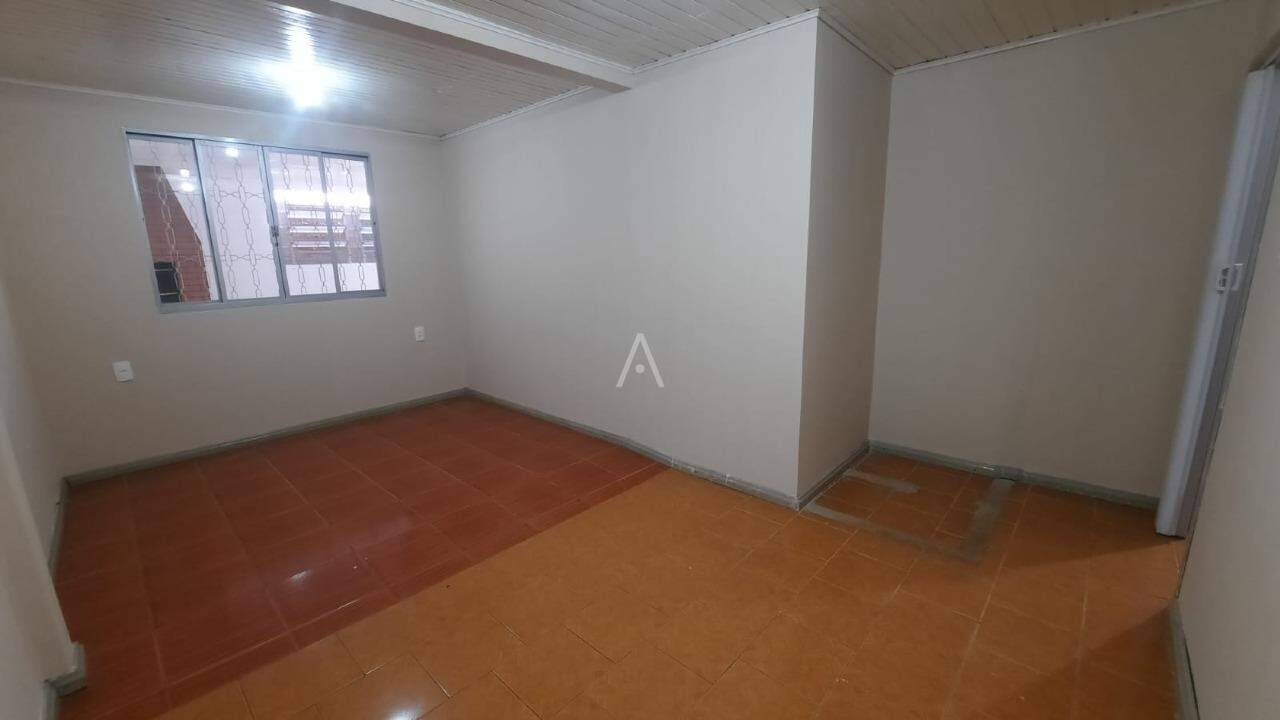 Casa Residencial para à venda no Bairro ITAMARATY em CASCAVEL: