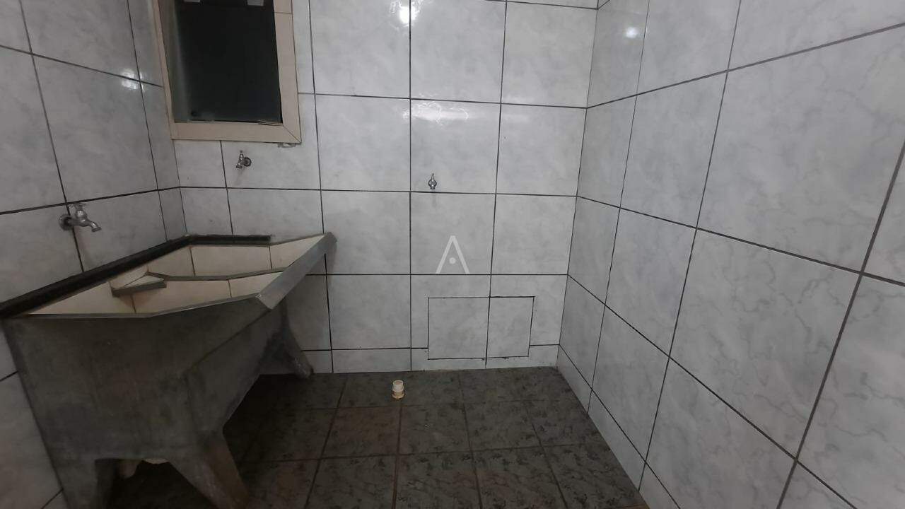 Casa Residencial para à venda no Bairro ITAMARATY em CASCAVEL: