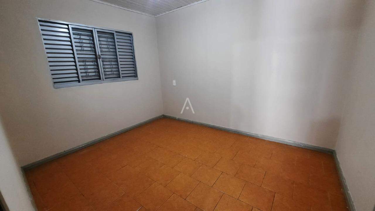 Casa Residencial para à venda no Bairro ITAMARATY em CASCAVEL: