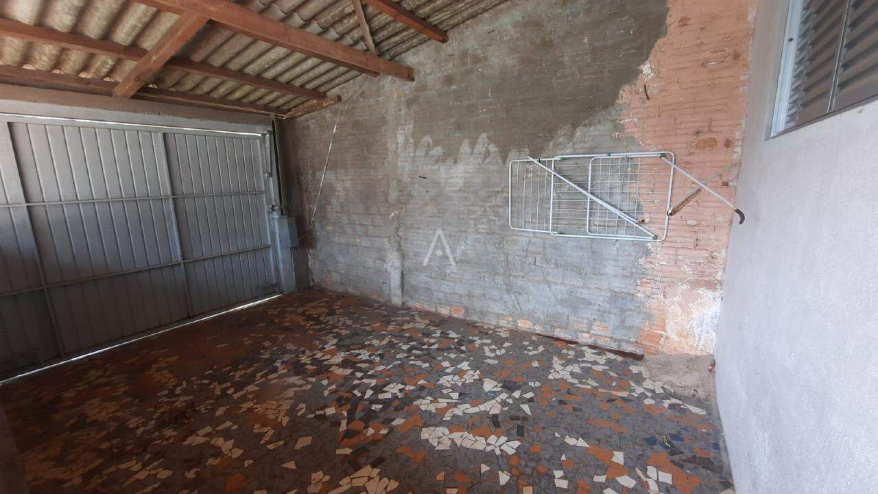 Casa Residencial para à venda no Bairro ITAMARATY em CASCAVEL: