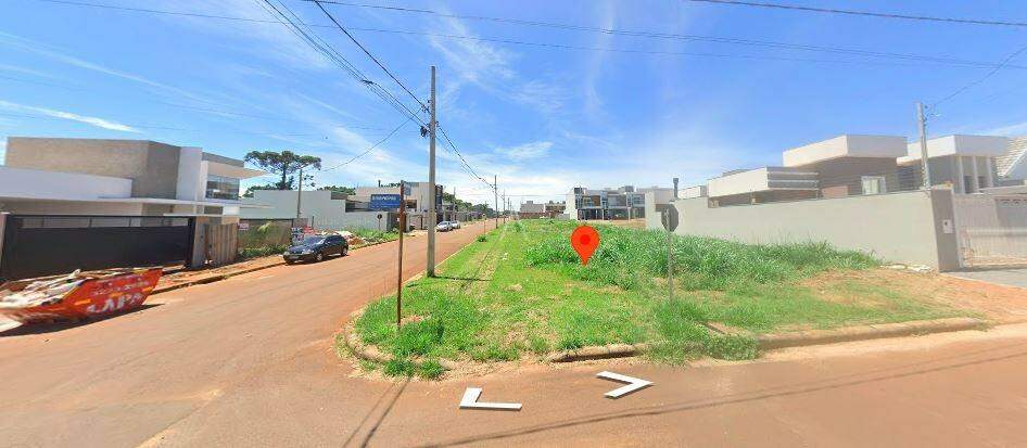 Terreno para à venda no Bairro TROPICAL III em CASCAVEL: