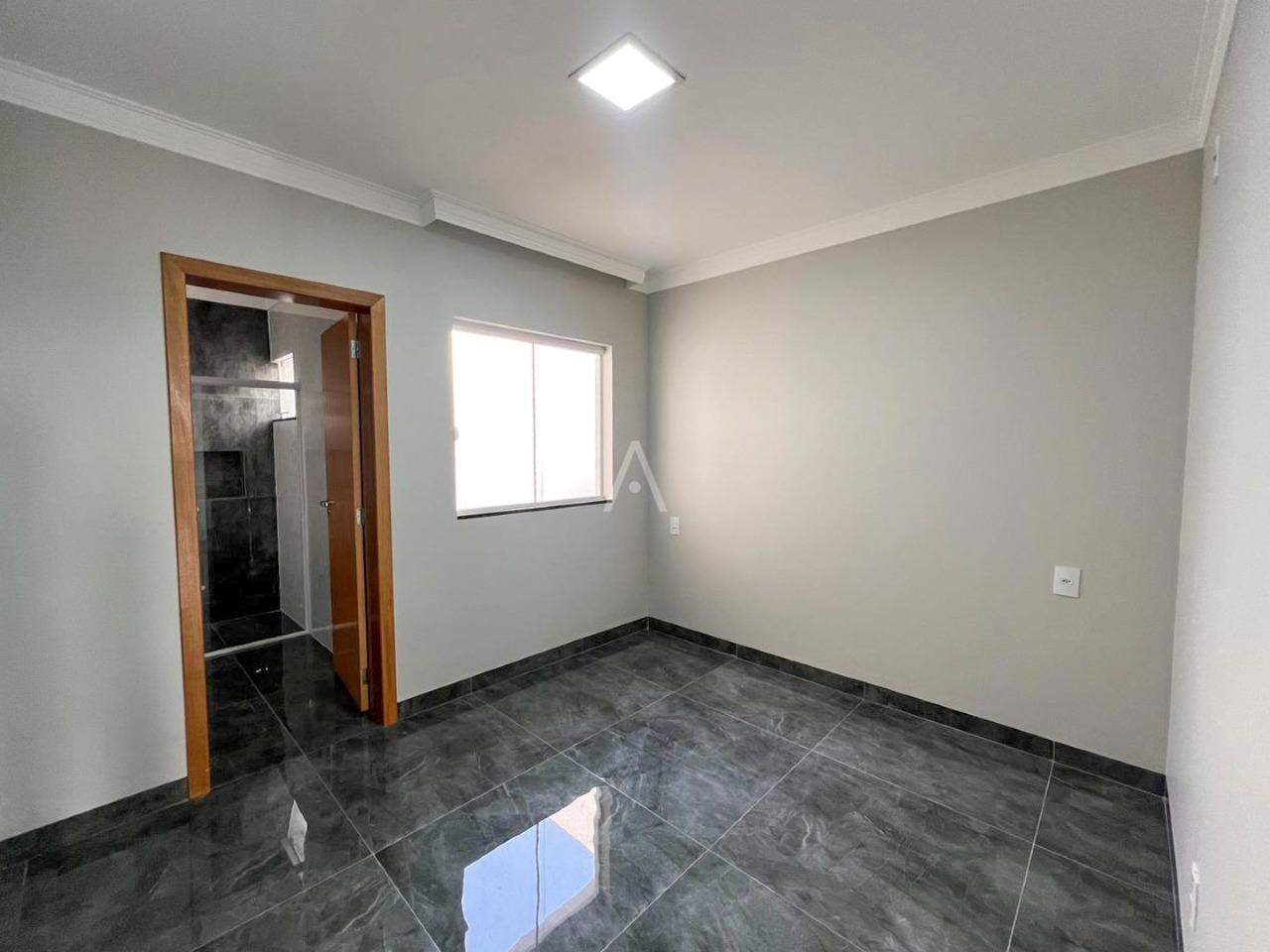 Casa Residencial para à venda no Bairro FLORESTA em CASCAVEL: