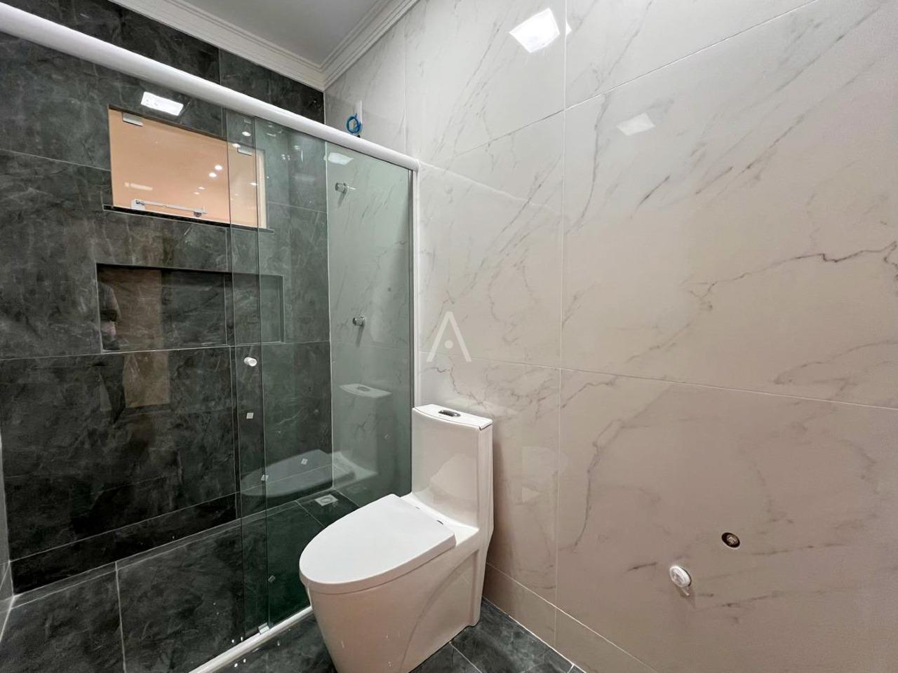 Casa Residencial para à venda no Bairro FLORESTA em CASCAVEL: 