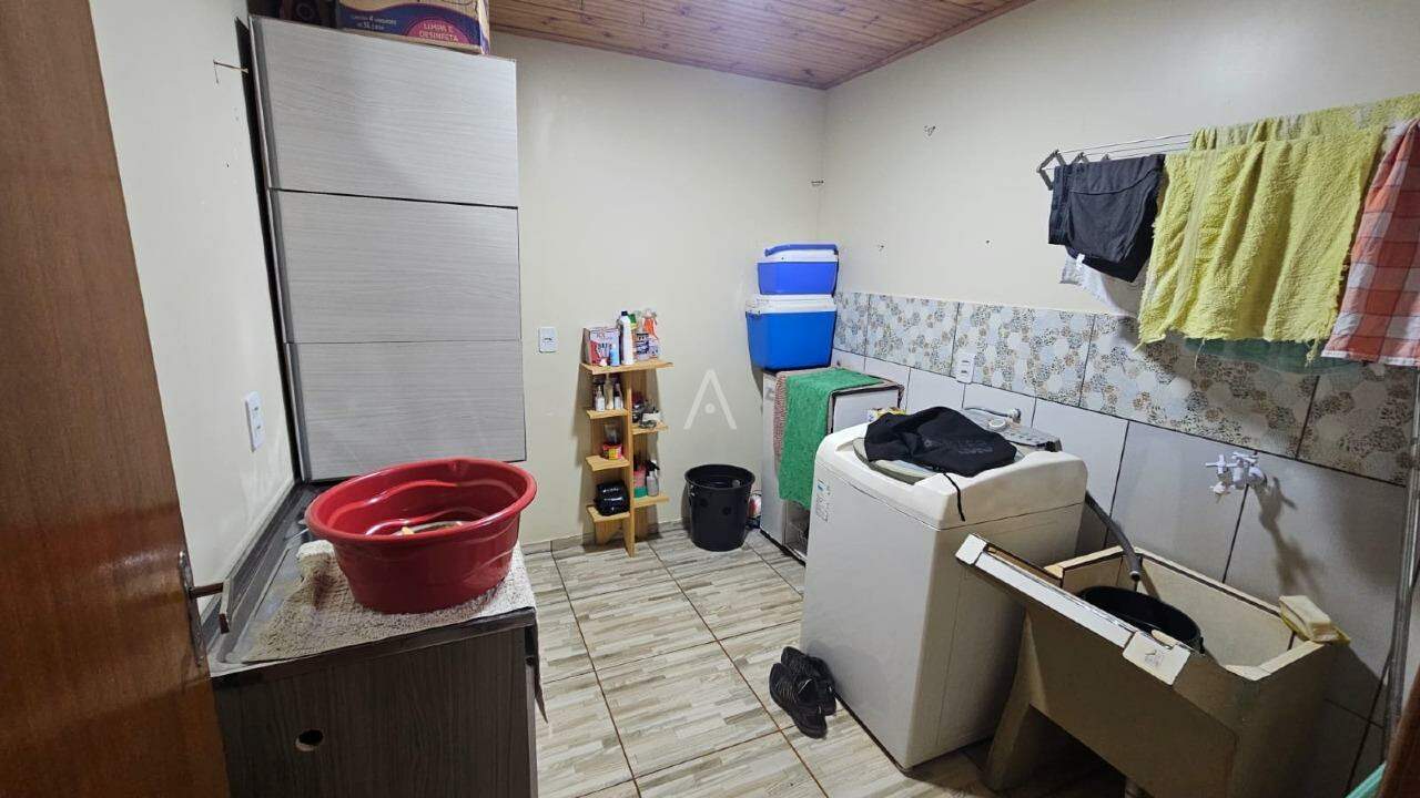 Casa Residencial para à venda no Bairro DISTRITO SÃO LUIZ em TOLEDO: 