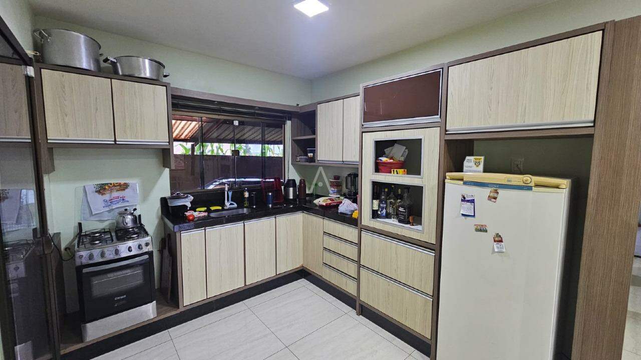 Casa Residencial para à venda no Bairro DISTRITO SÃO LUIZ em TOLEDO: 