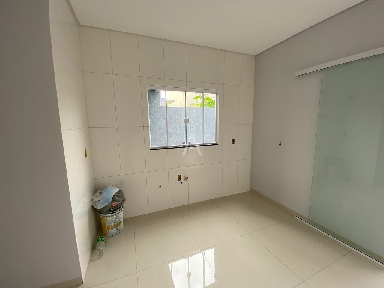 Casa Residencial para à venda no Bairro PINHEIRINHO em TOLEDO: 