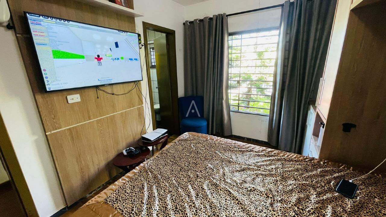 Casa Residencial para à venda no Bairro SAO CRISTOVAO em CASCAVEL: 