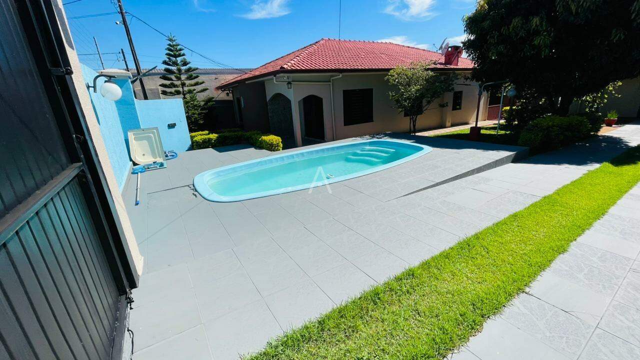 Casa Residencial para à venda no Bairro SAO CRISTOVAO em CASCAVEL: 