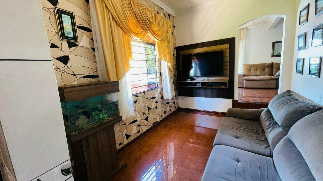 Casa Residencial para à venda no Bairro SAO CRISTOVAO em CASCAVEL: 