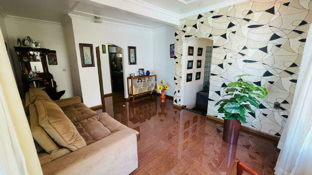 Casa Residencial para à venda no Bairro SAO CRISTOVAO em CASCAVEL: 