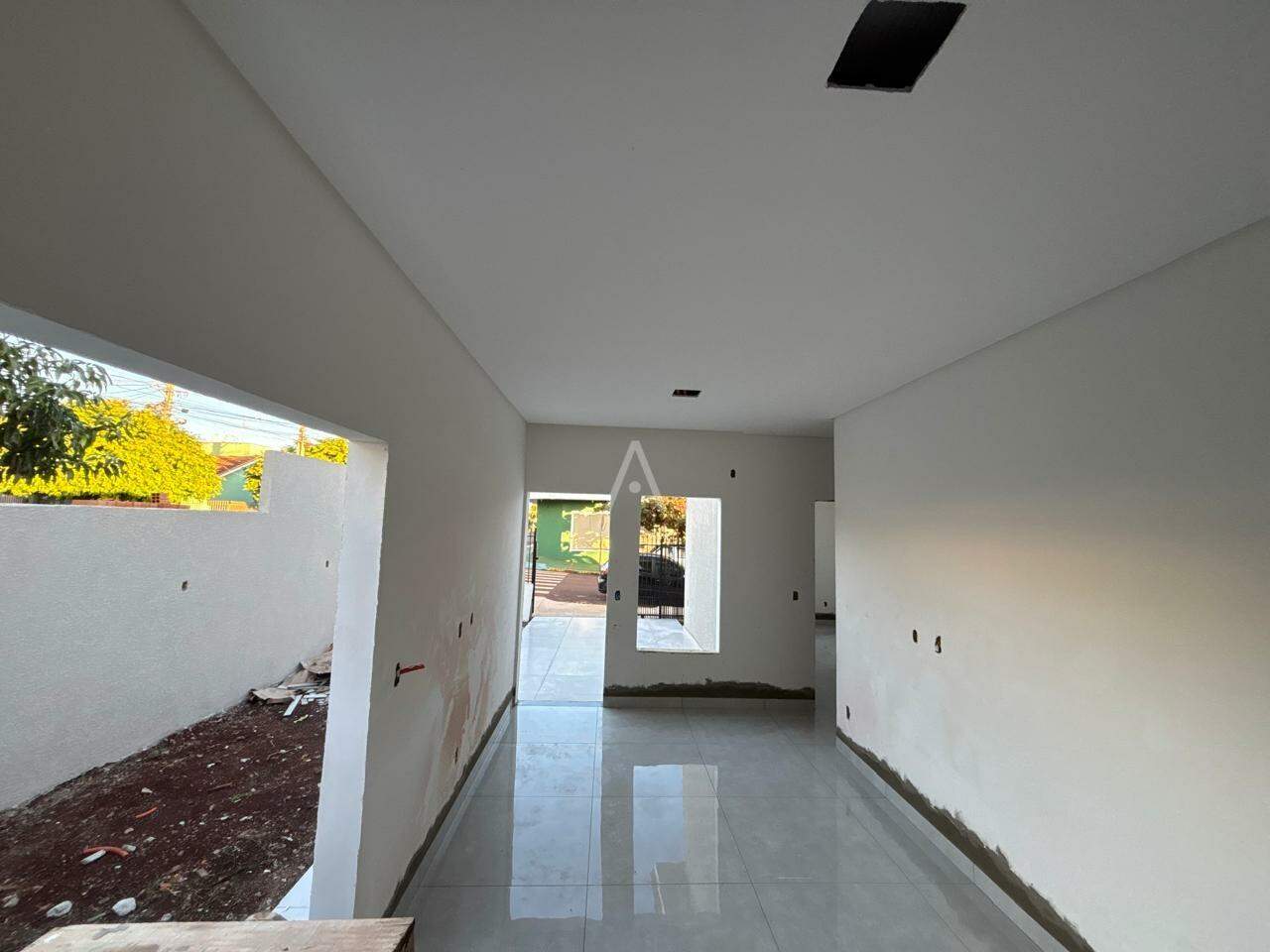 Casa Residencial para à venda no Bairro JARDIM COOPAGRO em TOLEDO: