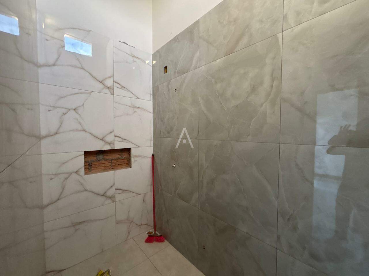 Casa Residencial para à venda no Bairro JARDIM COOPAGRO em TOLEDO: