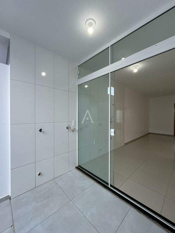 Casa Residencial para à venda no Bairro CASCAVEL VELHO em CASCAVEL: 