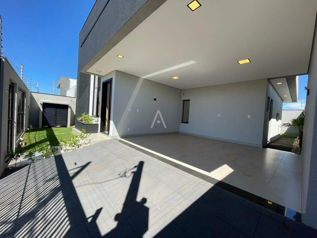 Casa Residencial para à venda no Bairro RECANTO TROPICAL em CASCAVEL: 