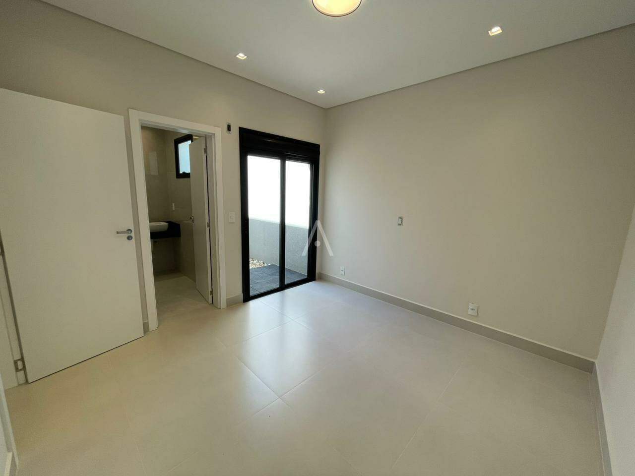 Casa Residencial para à venda no Bairro RECANTO TROPICAL em CASCAVEL: 