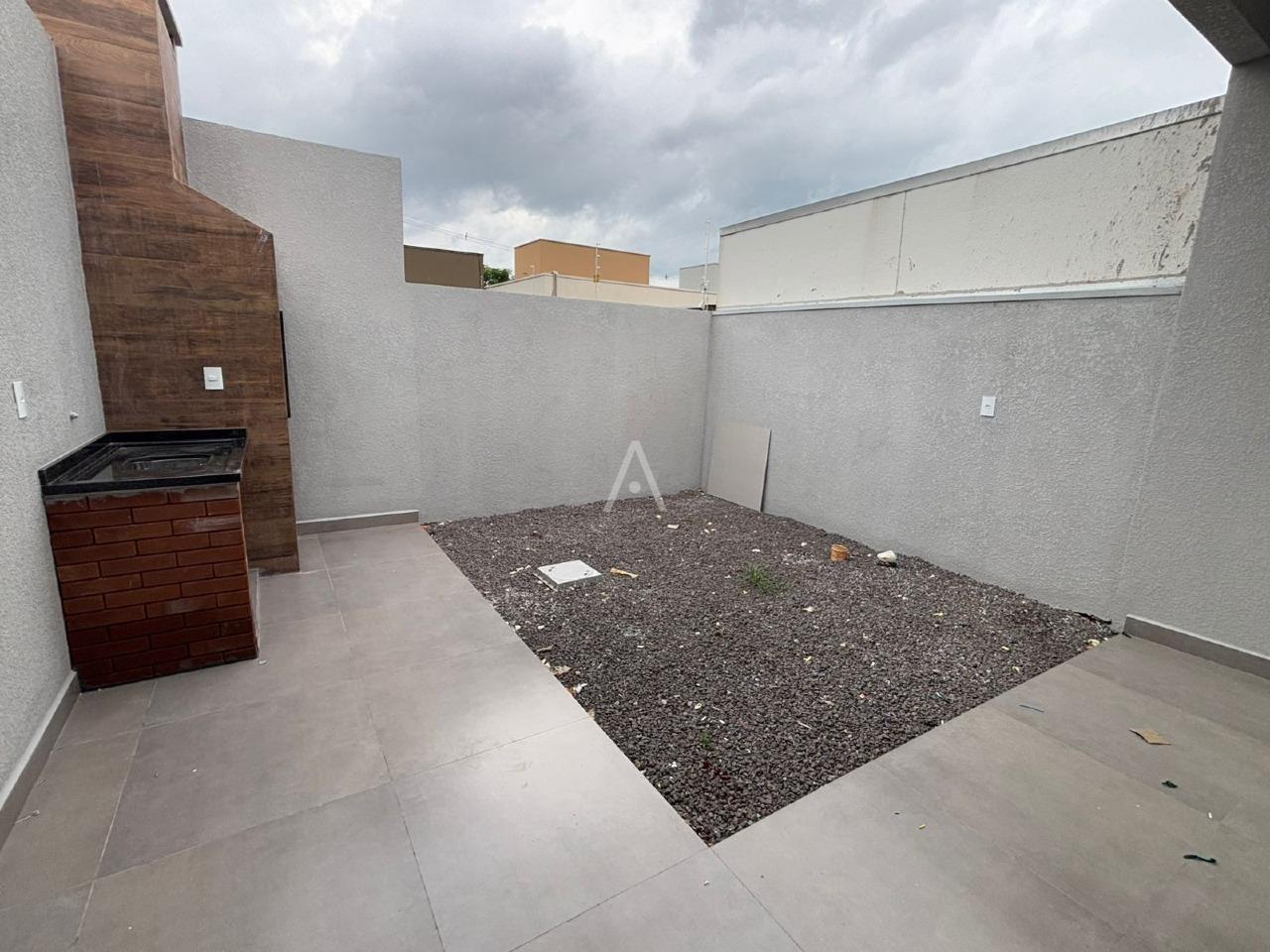 Casa Residencial para à venda no Bairro JARDIM COOPAGRO em TOLEDO: 