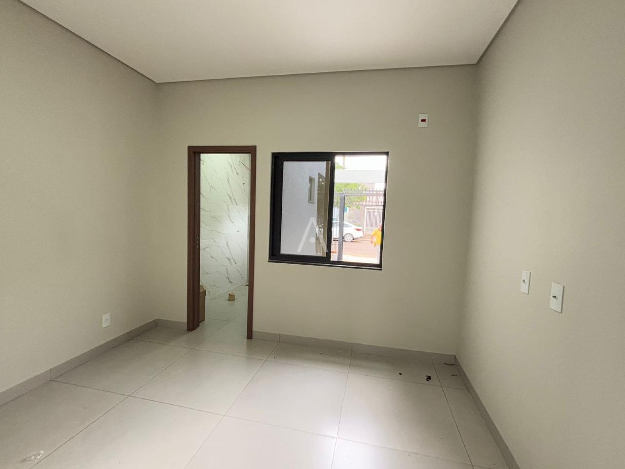 Casa Residencial para à venda no Bairro JARDIM COOPAGRO em TOLEDO: 