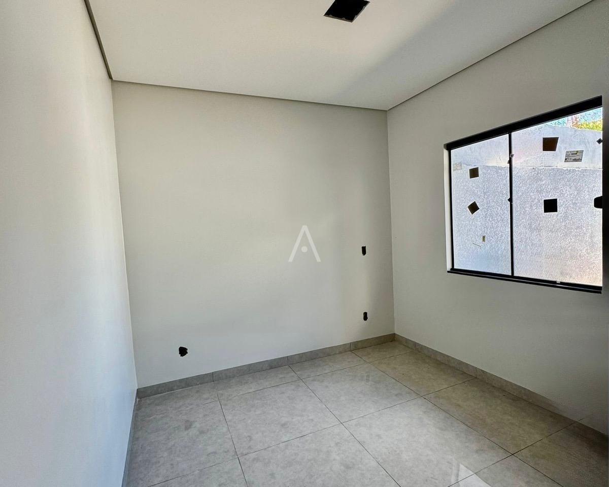 Casa Residencial para à venda no Bairro JARDIM COOPAGRO em TOLEDO: 